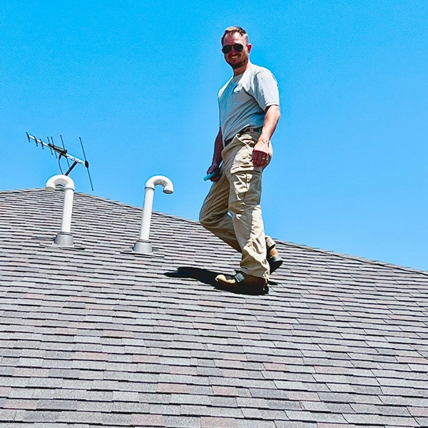 M and M Roofing has certified roofers to take care of your Gutter installation near Lufkin TX.